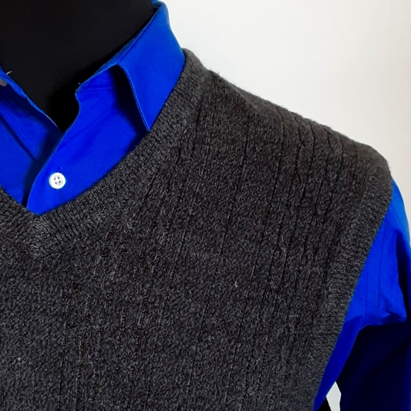 Dockers Other - FINAL Lvg 8/15 Dockers Vneck men XXL pullover vest. SUPERB cond Super soft 3-15